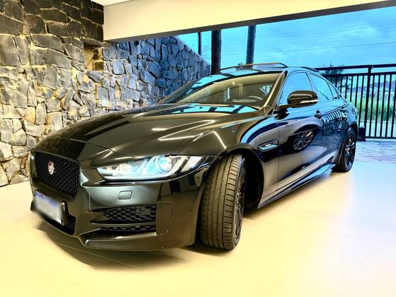 JAGUAR XE 2.0 16V INGENIUM P250 GASOLINA R-SPORT 4P AUTOMÁTICO